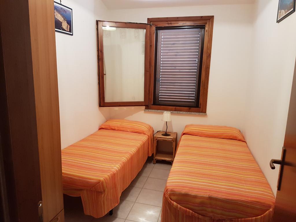Casa Giovanna Porto Pino Buitenkant foto